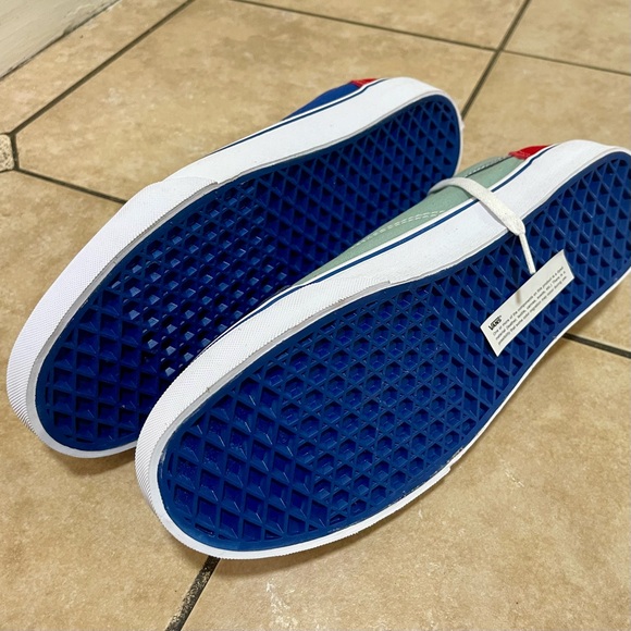 Men’s Old Skool Vans - Picture 6 of 6